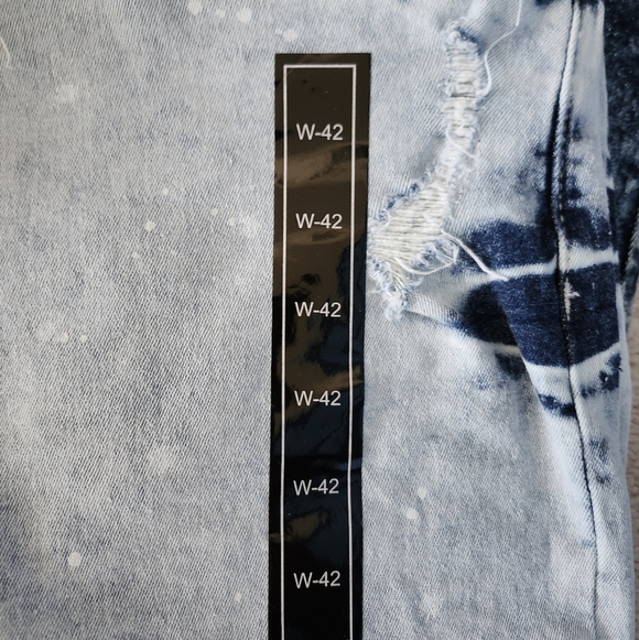 Plus Size Men Light Blue Distressed Denim Biker Shorts - Skinny Fit - Picture 15 of 15